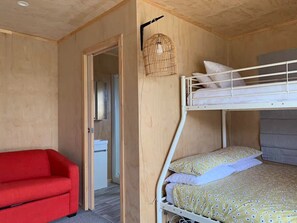 4 bedrooms, free WiFi