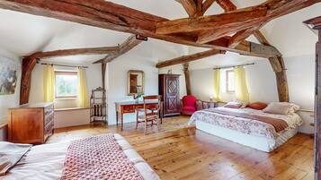 4 chambres, fer et planche Ă repasser, lit parapluie, Wi-Fi gratuit