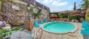 Beautiful home in Couhe