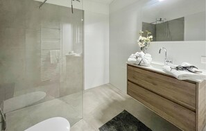 Bathroom - Pet friendly home in Lemmer (Lemmer)