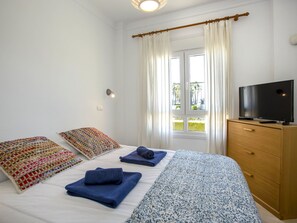 2 chambres, bureau, fer et planche à repasser, Wi-Fi