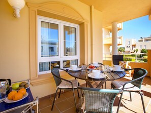 Outdoor dining - Golf & Mar by Interhome (Oliva)