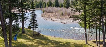 Gods County Cottage on Swan River