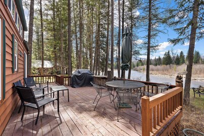 Gods County Cottage on Swan River