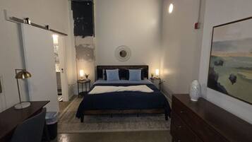 1 chambre, fer et planche à repasser, accès au Wi-Fi (inclus)