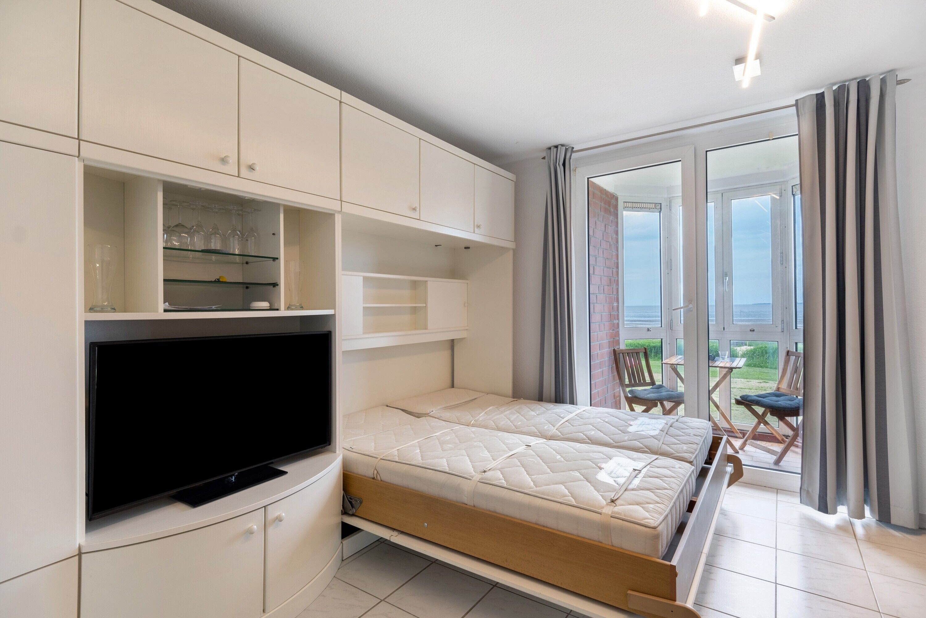 Strykjärn/strykbräda, gratis wi-fi och sängkläder