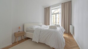 Luksus-lejlighed | 1 soveværelse, individuelt design, mørklægningsgardiner, lydisolering