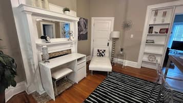 2 slaapkamers, een strijkplank/strijkijzer, wifi, beddengoed