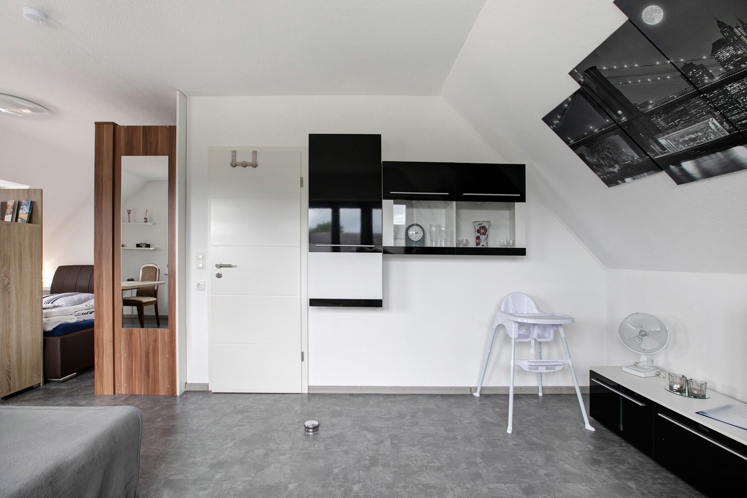 1 室のベッドルーム、WiFi (無料)、ベッドシーツ