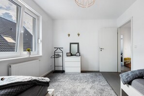 3 habitaciones, tabla de planchar con plancha y wifi gratis 