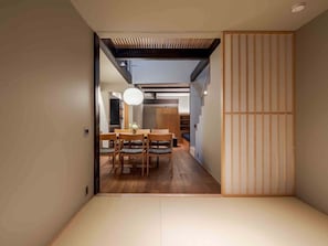 3 habitaciones y caja de seguridad en la habitación 