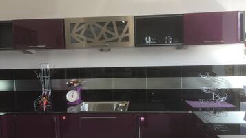 Kookgerei, borden en bestek