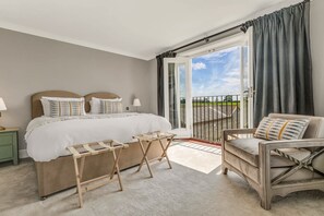 6 dormitoris, planxa i posts de planxar, un bressol de viatge i wifi 