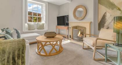 The Stone House - Hot Tub Packages Available