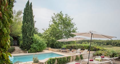 Beautiful holiday home with a shared pool