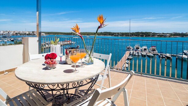 Outdoor dining - Apartment Varadero with Sea Views (Portocolom)