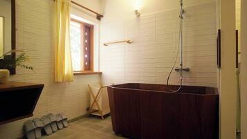 Executive Suite, Valley View | Bathroom | Free toiletries, hair dryer, bathrobes, slippers