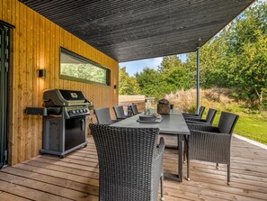 屋外ダイニングエリア