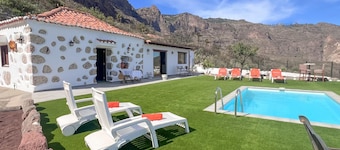 Casa Abuela María: chill garden pool