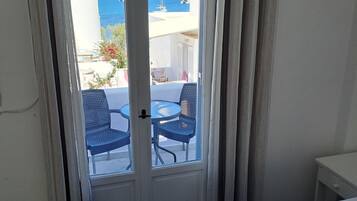 In-room safe, iron/ironing board, free WiFi, bed sheets