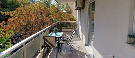 Comfort-Apartment, Stadtblick | Lanai (Veranda)