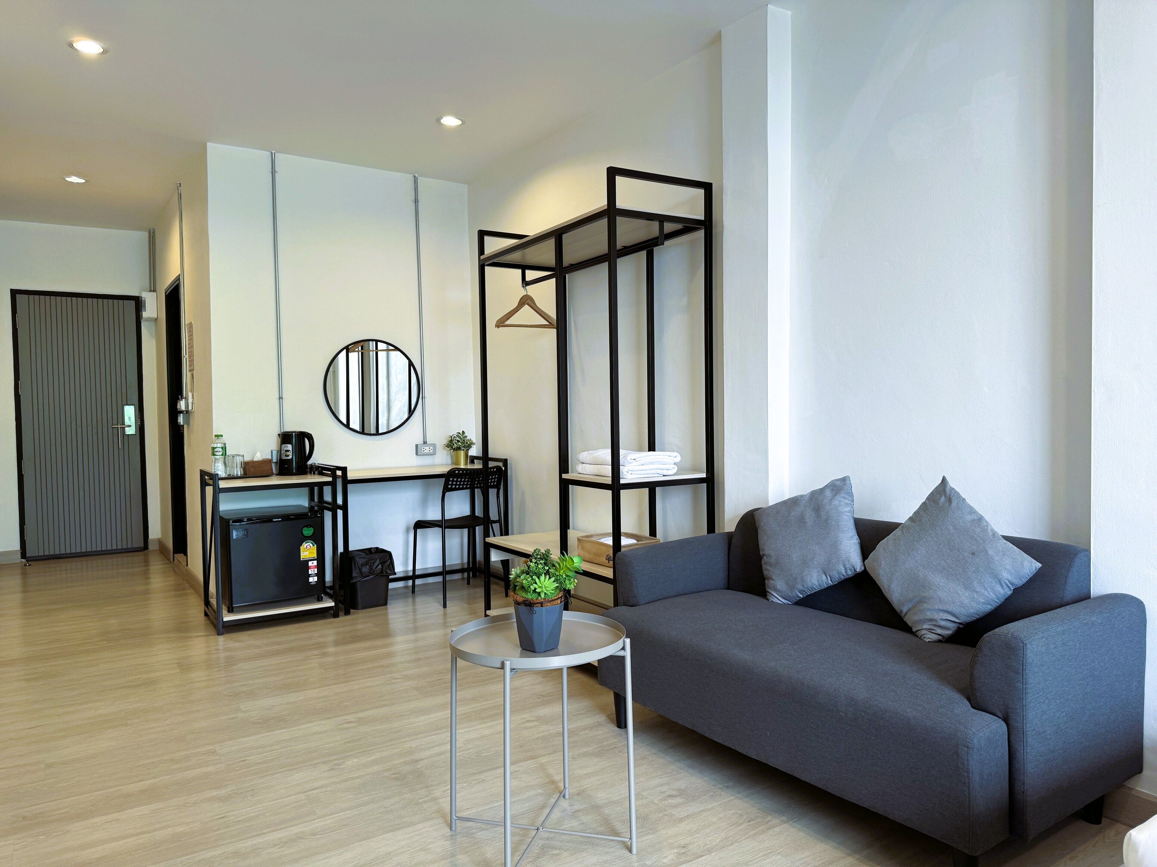 Superior Room Twin Bed | Desk, free WiFi, bed sheets