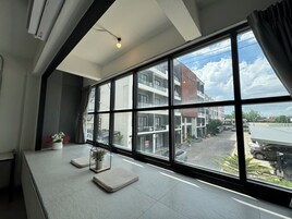 Standard Room King Bed | Desk, free WiFi, bed sheets