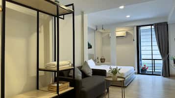 Superior Room King Bed | Escritorio, wifi gratis y ropa de cama