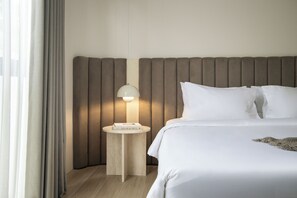 Villa Luxe, 4 chambres, patio, vue piscine | 4 chambres, fer et planche à repasser