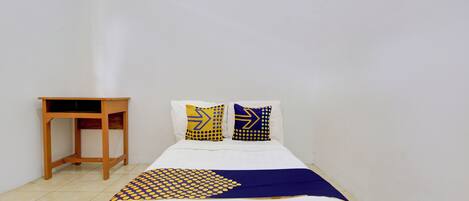Economy Room | 1 bedroom, free WiFi, bed sheets