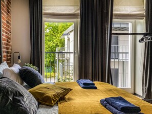 Iron/ironing board, free WiFi, bed sheets - Cozy Apartment with A/C for couples, City Center 1, Różana (Kraków)