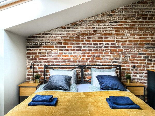 مكواة/لوح كي وواي فاي مجانًا وملاءات أسرّة