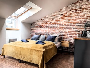 Bügeleisen/Bügelbrett, kostenloses WLAN, Bettwäsche