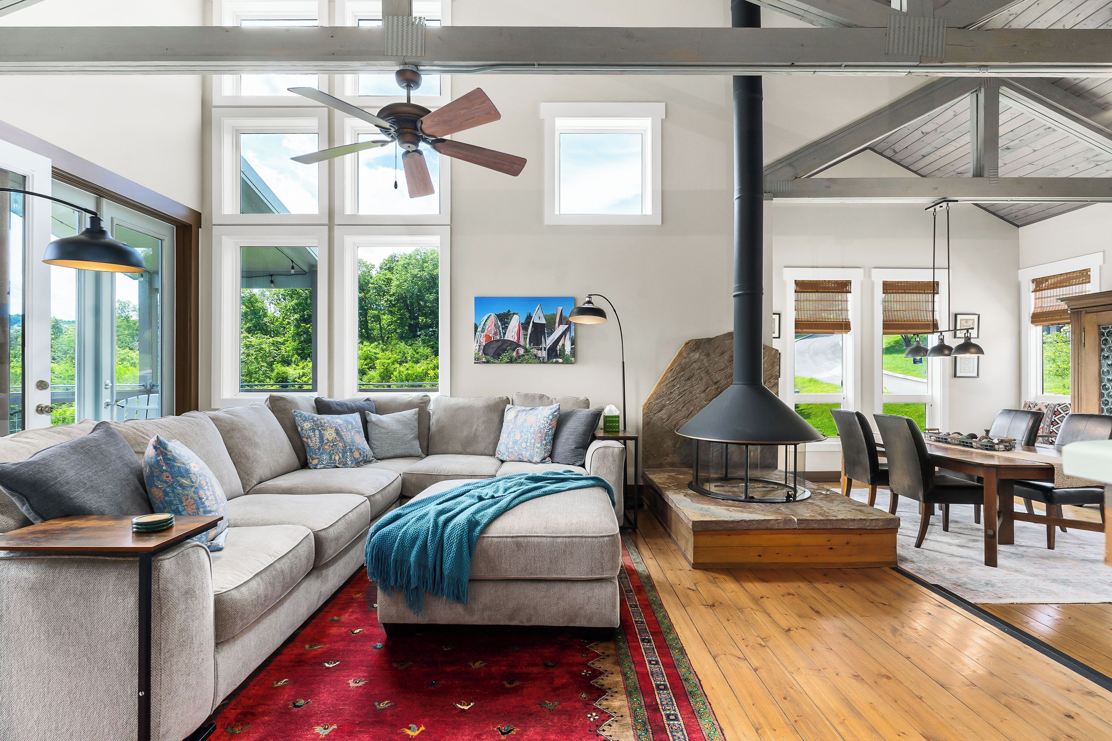 Smart TV, fireplace, offices