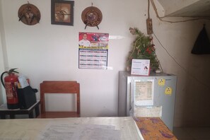 Quầy tiếp tân