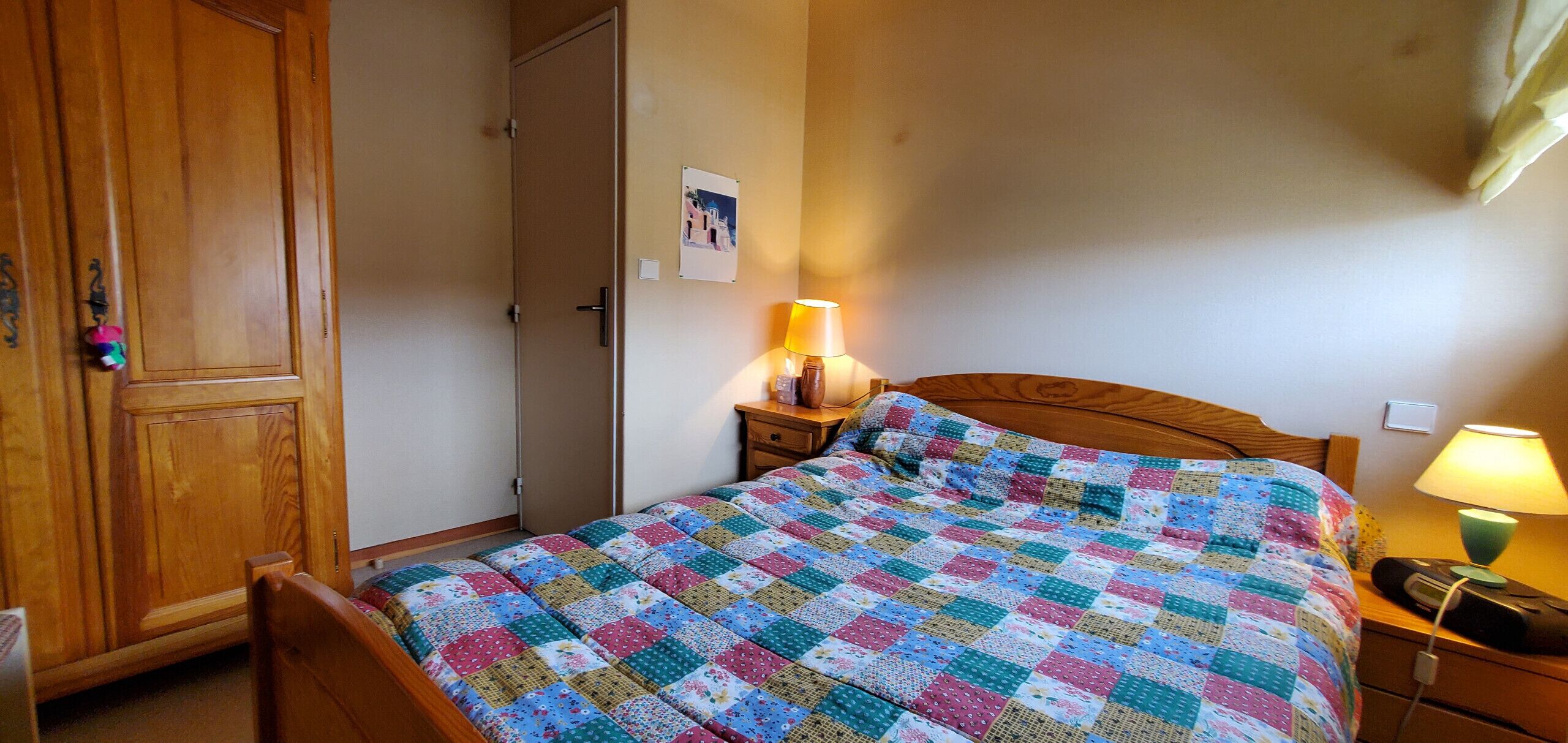 3 chambres, fer et planche à repasser, Wi-Fi, draps fournis