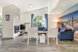 Smart TV - Lakeside Escape & Sauna (Brouwershaven)