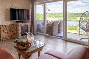 TV, fireplace, DVD player, stereo