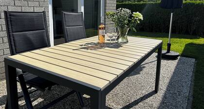 2 Schlafzimmer Unterkunft in Julianadorp aan Zee