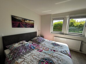 2 bedrooms, free WiFi