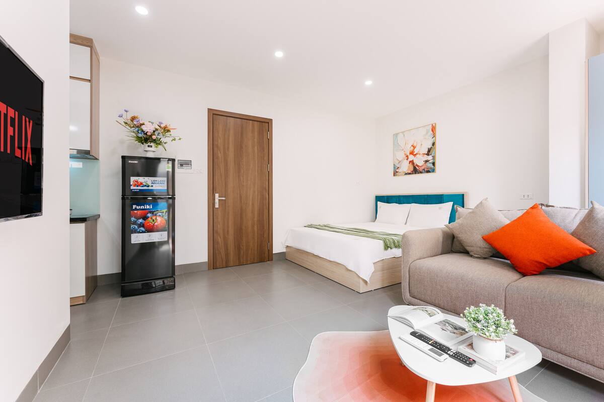 Estudi Deluxe, balcó | Cortines opaques i habitacions insonoritzades 
