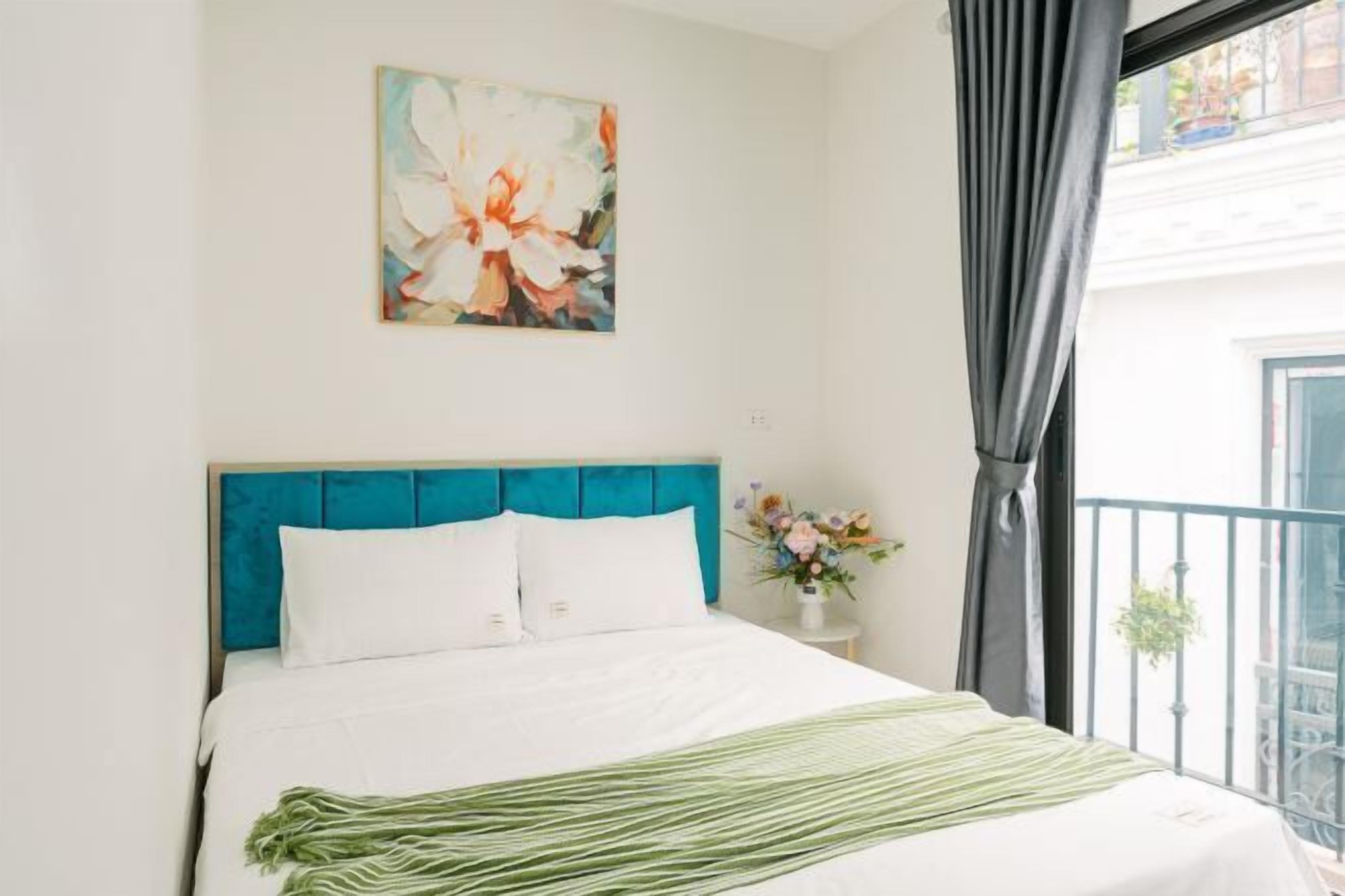 Cortinas blackout y sistema de insonorización 