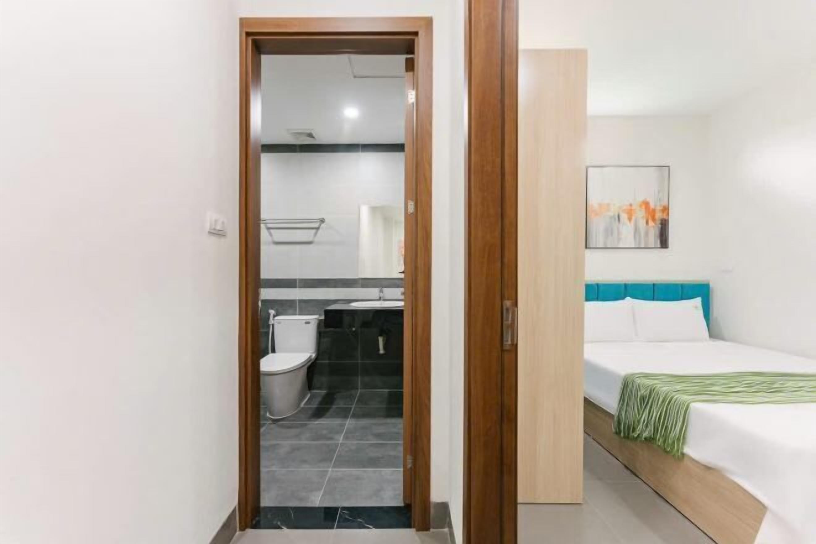 Cortinas blackout y sistema de insonorización 