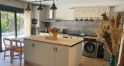 Casa Rural Playa de Altomira, ¡montaña y Playa en un Mismo Entorno!