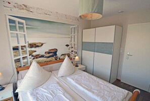 2 soverom, strykejern/-brett, reiseseng for barn og wi-fi (inkludert)