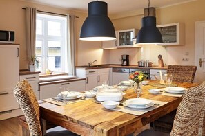 Dining - Holiday farm Fraulund - Holiday apartment Nielück (Rügge)
