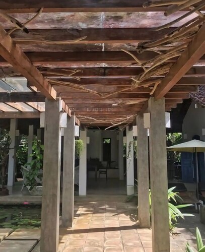 A Colonial Bungalow in Weligama!