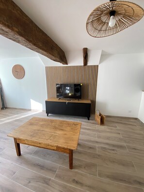 Interior - 3 Bedroom Private vacation home in Dalou (Dalou)