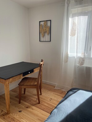 3 Schlafzimmer, Bügeleisen/Bügelbrett, WLAN, Bettwäsche