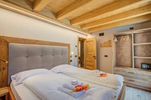 Familielejlighed - 2 soveværelser (Casa Fiorita) | 2 soveværelser, gratis Wi-Fi, sengetøj